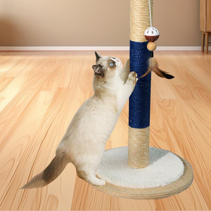 Kratzbaum platzsparend, Stehender Sisal-Kratzturm mit Hängebällen & Federspielzeug, geeignet für kleine Katzen und Kätzchen