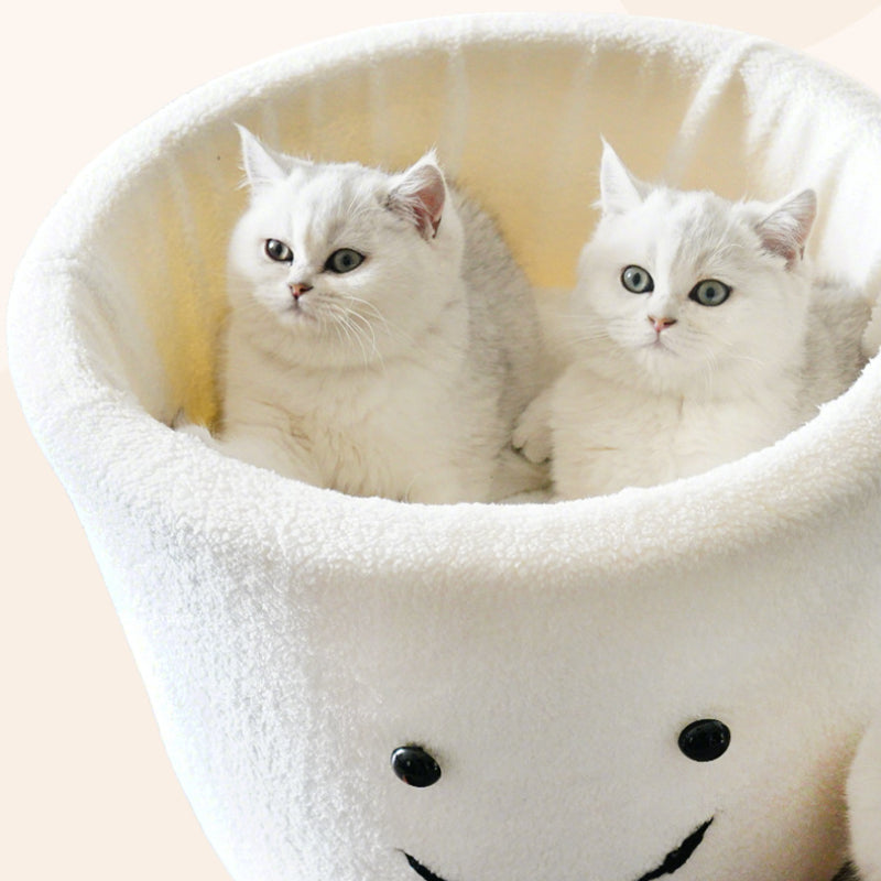 Katzenbett, Cartoon Kaffeebecher aus Korallenvlies & Schwamm-Füllung, Warmer und angenehmer Schlaf für Katzen, 35x35x30 cm