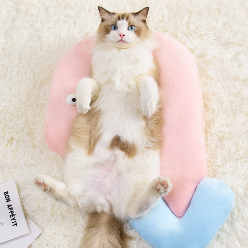 Kuscheltier für Katze, großes Süßes Kissen mit großen Augen, multifunktionales Haustier-Schlafkissen, Drei Farben, 62x39 cm