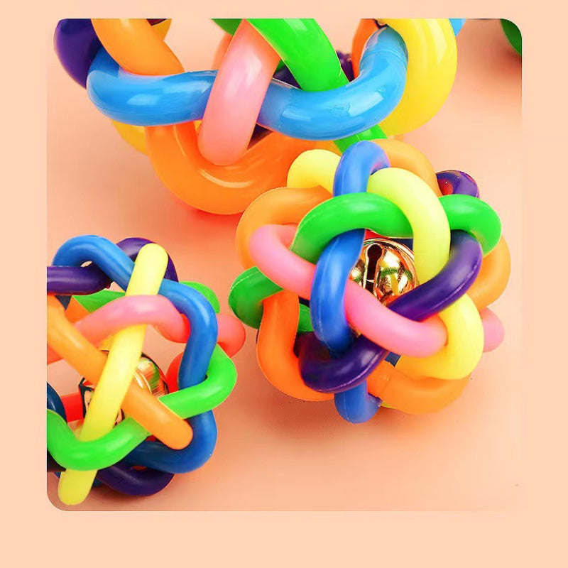 Katzenspielzeug, Interaktive 9 cm Buntes Hohl Katzenball Eingebaute Klingel für alle Katzenliebhaber & Spielen