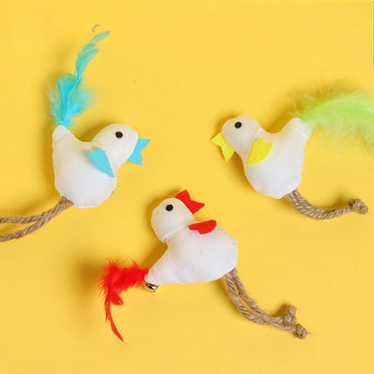 Katze Spielzeug, Kauspielzeug für Katzen im kleinen Hühnerdesign, mit Katzenminze, Feder und Glöckchen, 3er Set in Blau, Grün und Rot