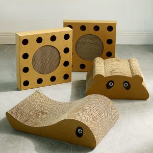 Kratzbrett für Katzen, aus Wellpappe, Drei Designs, Vielfältige für Spiel und Entspannung, Perfekt für Katzen jeden Alters (1 Stück)