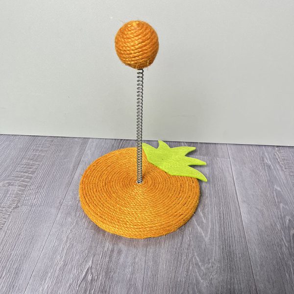 Kratzbrett für Katzen, süßem Obstmotiv Katzenkratzbrett aus robustem Sisal mit Spring Katzenball, für Spiel & Krallenpflege – Bild 2