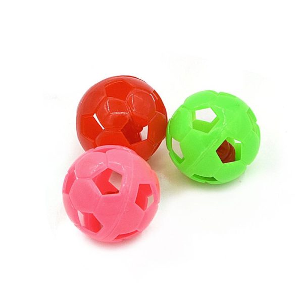 Spielzeug Katze, Katzenball in Fußball-Design mit integriertem Glöckchen im hohlen Inneren, Durchmesser 3,8 cm, Farbe zufällig (1 Stück) – Bild 3