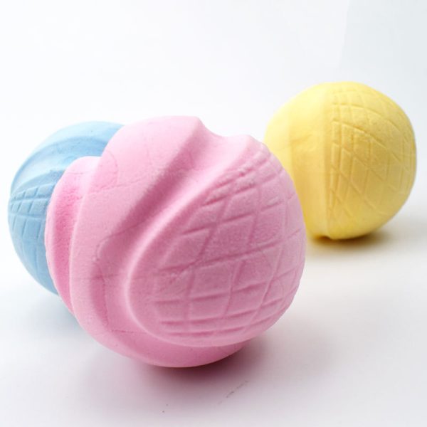 Hund Spielzeug, TPR Hundeball mit Milchgeruch, Umweltfreundlich und Bissfest, Interaktives Hundespielzeug, 7,6cm & 3 Farben – Bild 5